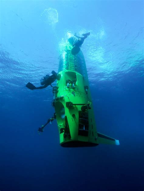 James Cameron Completes Record Breaking Mariana Trench Dive