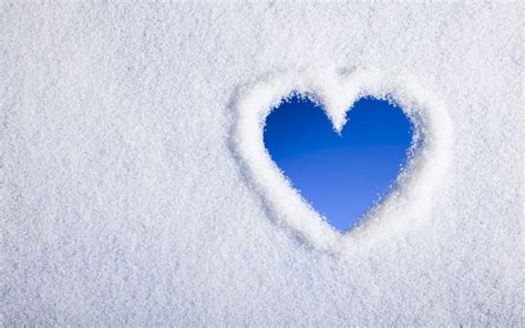 Snow Heart Wallpaper