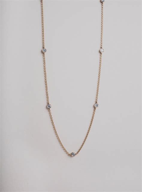 Karaat Diamond Station Necklace Station Necklace Simple Chain Necklace Necklace