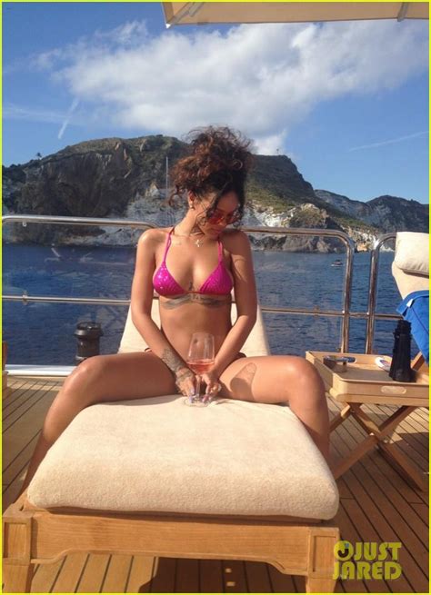 Rihanna Bares Her Amazing Bikini Body In Italy Photo 3185614 Bikini Rihanna Photos Just