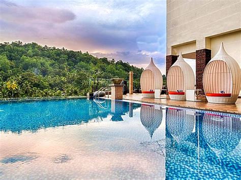 The 20 Best Luxury Hotels In Kandy Sara Linds Guide 2019 Luxury Hotel Forest Hotel Hills