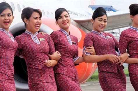 Makna Seragam Pramugari Indonesia Mulai Dari Lion Air Hingga Garuda