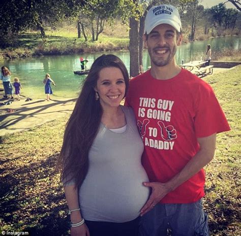 Derick Dillard Posts Snap Of Pregnant Jill Duggar At 41 Weeks Daily