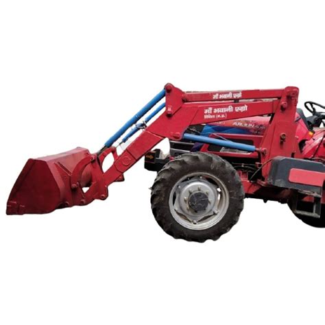 Below 20 Front End Loader For Agriculture Capacity 15 Quintal At Rs