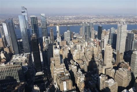 전 세계에서 생활비 가장 비싼 도시 1위는 이곳 네이트 뉴스