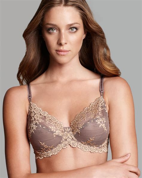 Lyst Wacoal Bra Embrace Lace Unlined Underwire 65191 In Natural