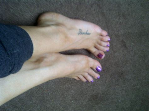 Michelle Moists Feet