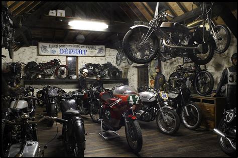 Pin By Julian Brown On Cars And Motorcycles Motorcycle Garage Cafe