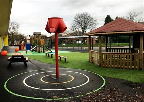 Special Needs Outdoor Playground Equipment Pentagon Play