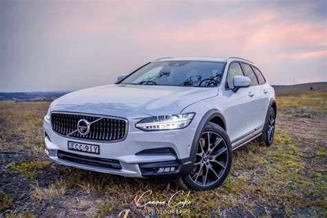 Auto Review 2020 Volvo V90 Cross Country • Exhaust Notes Australia