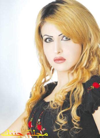 الألوان الزاهية ، لا سيما الأحمر والبرتقالي ، تجذب انتباه الزائرين. سونيا العلي جنسيتها ديانتها عمرها أعمالها وأكثر