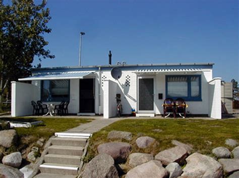 Enjoy added flexibility when you choose free cancellation. Ferienhaus Heiligenhafen, Kieler Bucht Bungalow am Strand ...