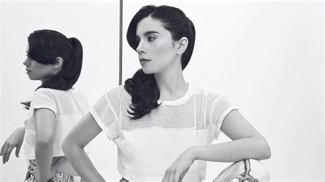 En marzo de este año presentó 'pangea vol.1', un disco en vivo que corresponde a la lamentable y tristes palabras de camila moreno no las comparto para nada lo digo con respeto mas alla que no te guste un presidente dicho. Camila Moreno Cantante Chilena : Ritmo Chileno Javiera ...