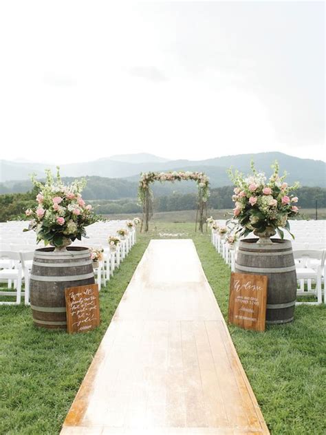 Here are our favorites for indoor or outdoor ceremonies—any one of which will help. 100 Awesome Outdoor Wedding Aisles You'll Love | Wedding ...
