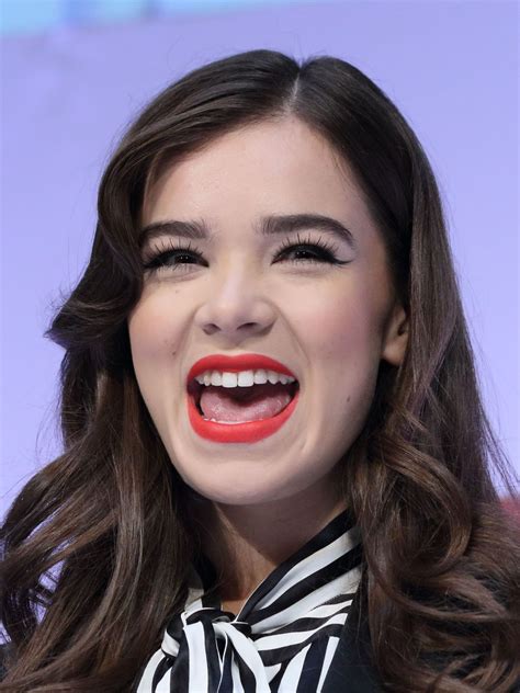 Hailee steinfeld (born december 11, 1996) is an american actress, singer, songwriter and model. HAILEE STEINFELD at Hearst Fujingaho Beauty Festival in ...