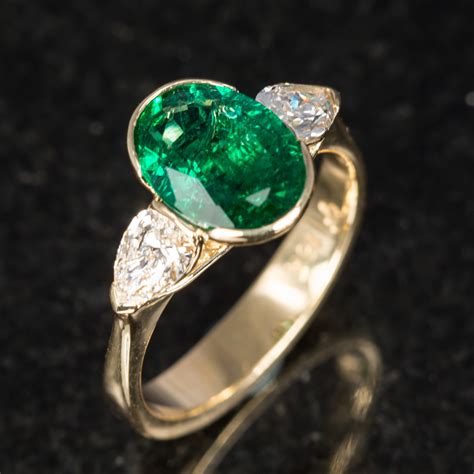 Untreated Emerald Diamond 18k Gold Ring Hunt Country Jewelers