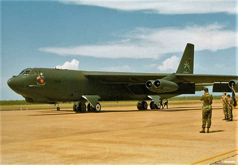 Boeing B 52 Stratofortress · The Encyclopedia Of Aircraft David C