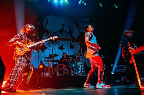 Wtk Review One Ok Rock Brings Power And Passion To Sold Out Venue In Atlanta What The Kpop
