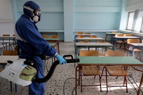 Γι' αυτό ανοίγουν τα σχολεία αύριο… instanews.gr. Σχολεια Ανοιγμα : Sxoleia Anoigma Me Doseis Kai Aysthra Metra Ti Isxyei Gia Nhpiagwgeia Dhmotika ...