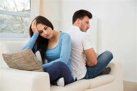6 عادات تقضي على الحياة الزوجية