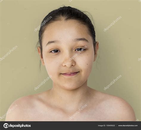 Chica Con El Pecho Desnudo Fotografía De Stock © Rawpixel 155455022 Depositphotos
