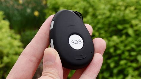 Trusense Gps Pendant Review This Gps Tracking Device For The Elderly