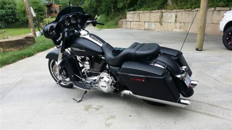 The street glide's suspension is decidedly less plush than i had expected, but the upside of that was that the bike handled much better than it probably should have. 2012 Harley Davidson Street Glide, Denim Black, Excellent ...