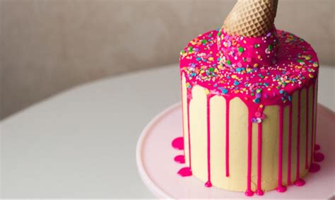 Arrange a rack in the middle of a regular or toaster oven and heat to 350°f. How to Make a Trendy Drip Cake | Drip cakes, Creative cake ...
