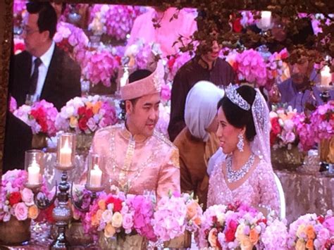 Menteri kewangan kedua, yang berhormat senator dato' dr. Gambar Majlis Perkahwinan Mewah Anak Datuk Seri Najib ...