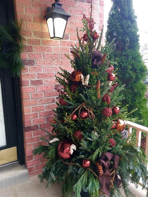Decorated Outdoor Christmas Tree By Village Grocer Unionville Ontario