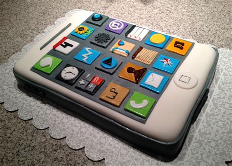 Look At This Lovely Iphone Cake Looks Far Too Good To Eat Right