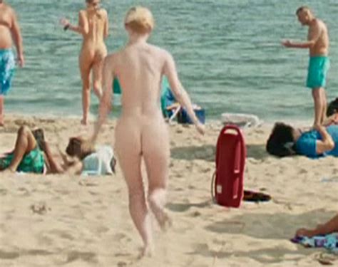 Naked Elizabeth Olsen In Beach Babes