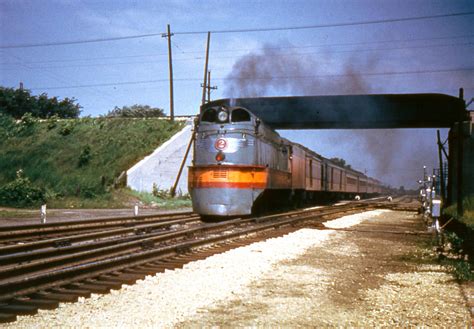 Heres An Actual Color Picture Of A Streamlined Steam Loco Milwaukee Road Class A Atlantic