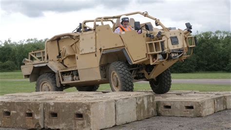 Army Hybrids Up Close With Militarys New Experimental Vehicles