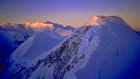 Top 10 Highest Mountains In Canada Most Beautiful
