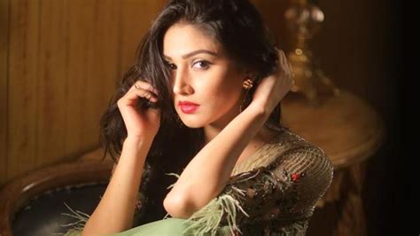 Donal Bisht On Her Mumbai To Delhi Flight Experience The Airport