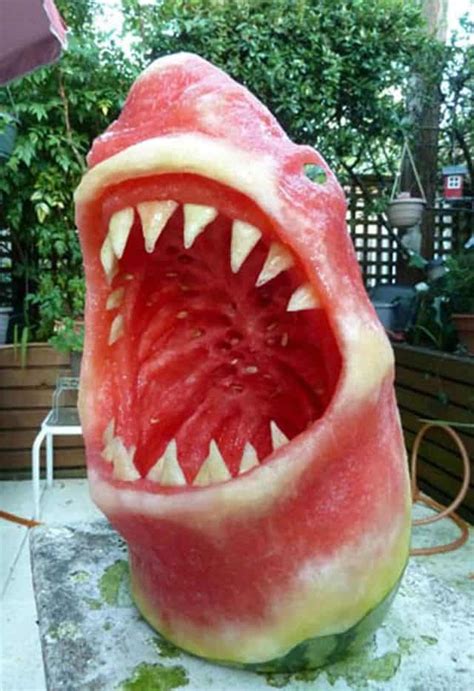 28 Of The Coolest Fruit Art Sculptures You Will See All Day