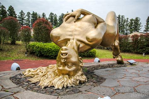 Ekaterina Zueava Sculpture