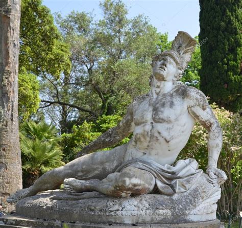 Estatua De Aquiles — Foto De Stock © Chrisart8 26581893