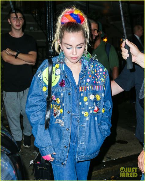 Miley Cyrus Does Double Denim After Snl Rehearsal Photo 3474034