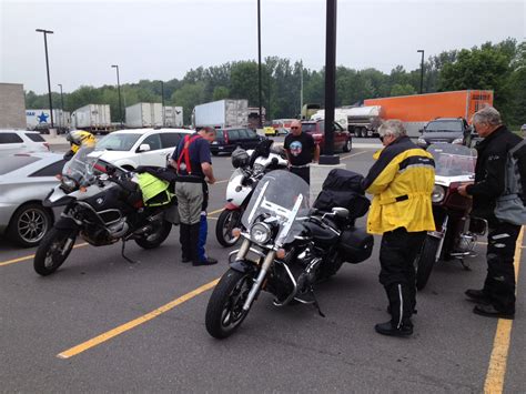 Best motorcycle rain gear buyers guide. 18 Riders Comment on Moto Rain Gear - Liz Jansen