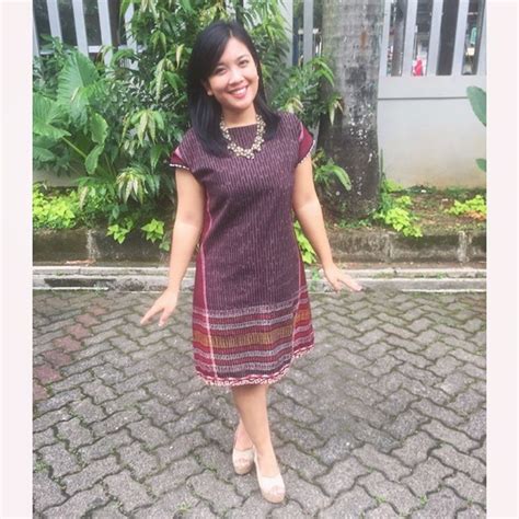 Kain tenun ikat ethnic tradisional sumba toraja lombok ntt kupang. Model Baju Dari Bahan Ulos Batak - Sekilas Bahan