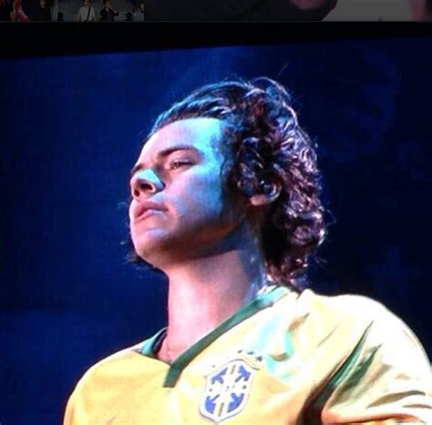 Mundo Imaginário Das Fãs 1d Today In Brazil Harry Styles Faz