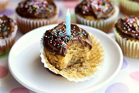 But spend time reading the labels and checking the package for fiber, protein and common food allergens first. 20 Healthy Birthday Cake Alternative Recipes | Healthy birthday cakes, Healthy birthday cake ...