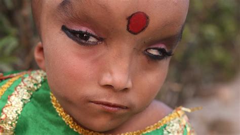 Villagers Believe Indian Boy Is Reincarnation Of Hindu God Metro News