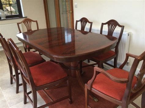 Extending Mahogany Dining Table With 6 Chairs In Launceston Cornwall