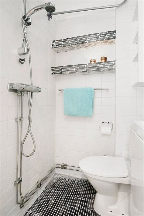 Posted april 30, 2020 no matter the size of your bathroom, it's important to have a designated place to store your bathroom essentials. Stone shelves in shower | Shower shelves, Towel rack ...
