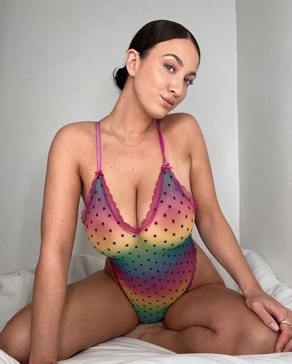 Joey Fisher Biography And Pictures Varials