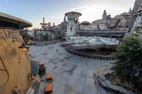 This Week In Disney History Star Wars Galaxys Edge Opens At