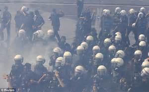 Turkish Police Fire Tear Gas At Hundreds During Imf Protest Daily